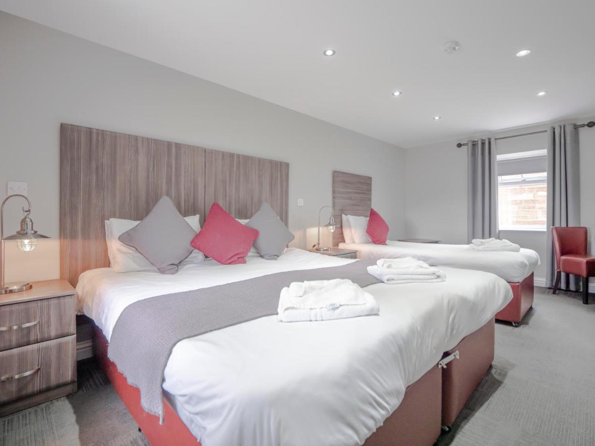 Blackbull Hotel Tarbolton Eksteriør bilde