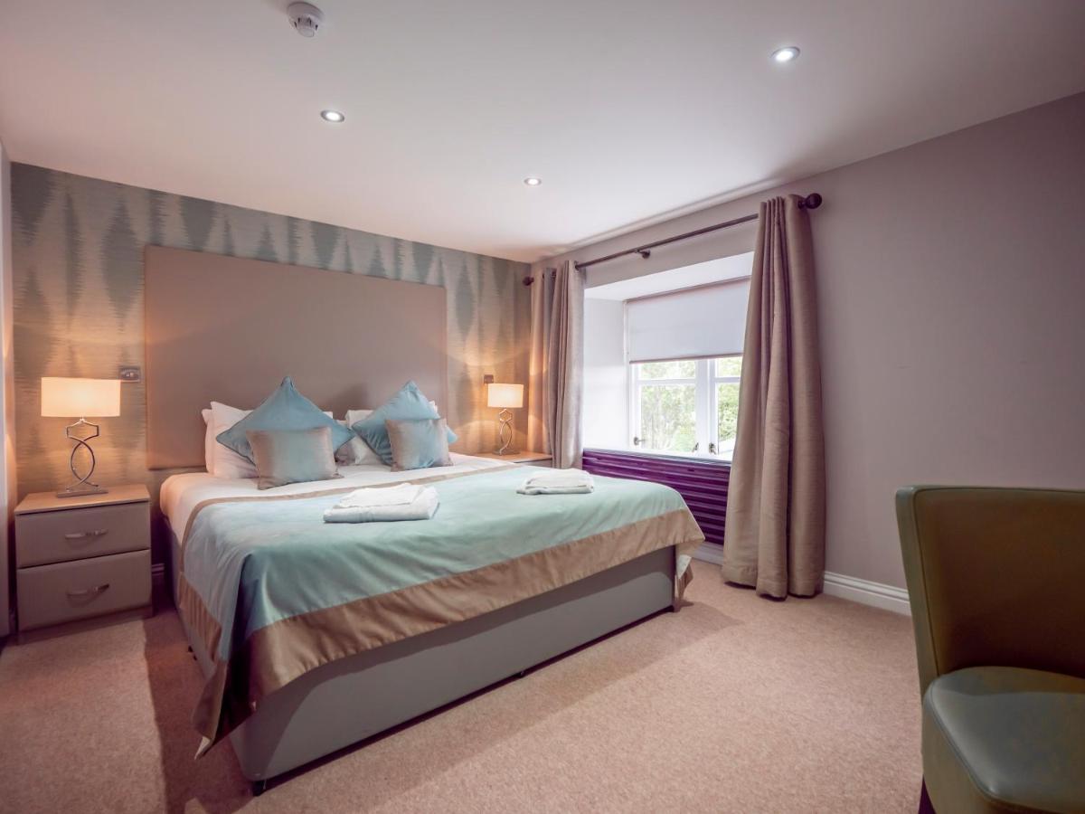 Blackbull Hotel Tarbolton Eksteriør bilde