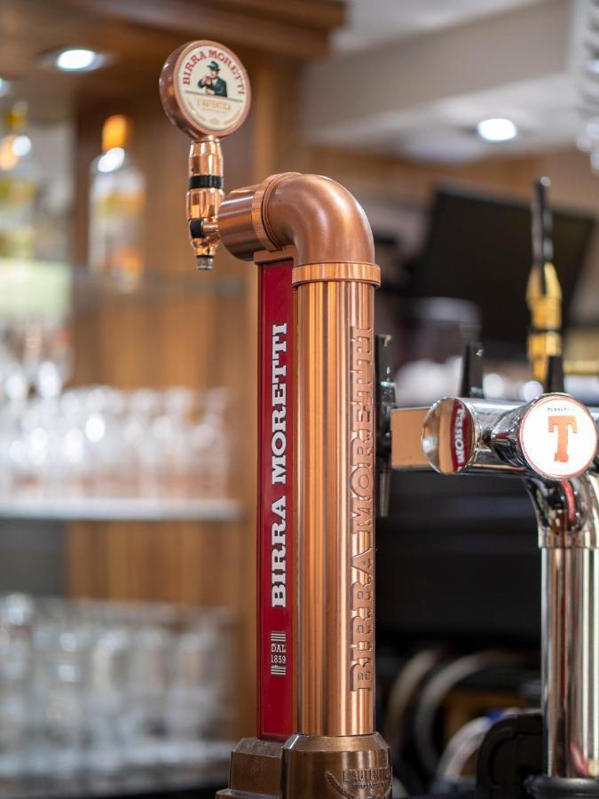 Blackbull Hotel Tarbolton Eksteriør bilde